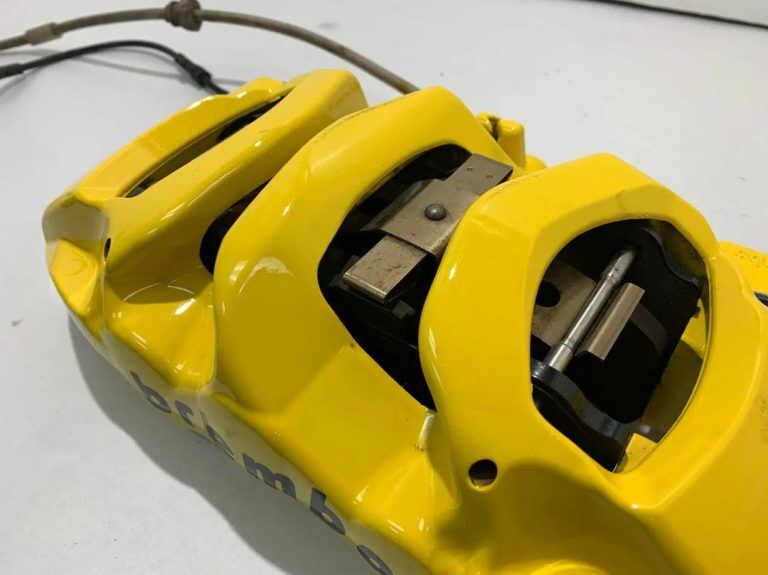 Brembo Yellow 6-Piston Kit — view 7