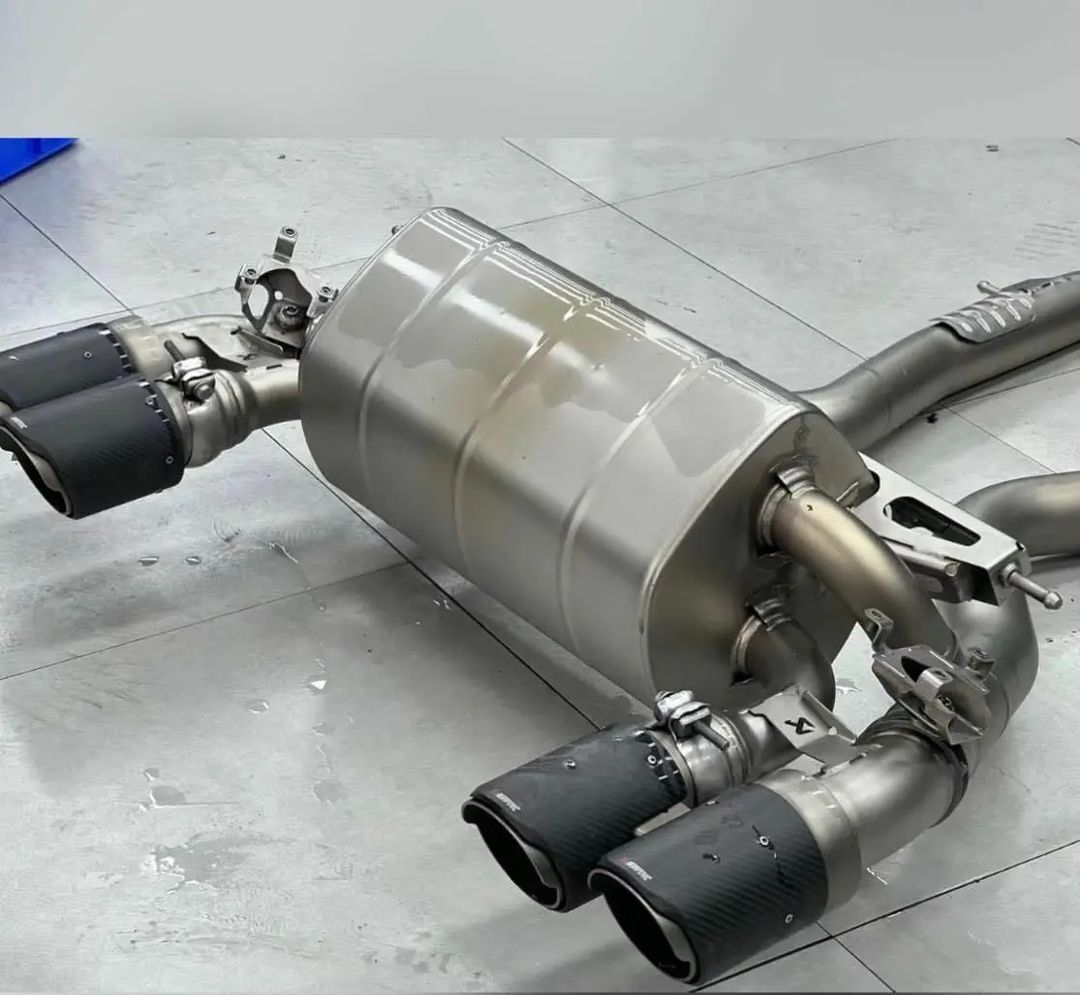 Akrapovic Titanium Exhaust — view 3