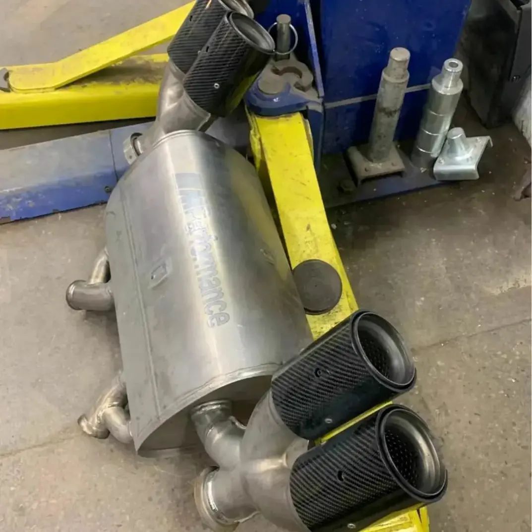 BMW M Performance Exhaust — view 3