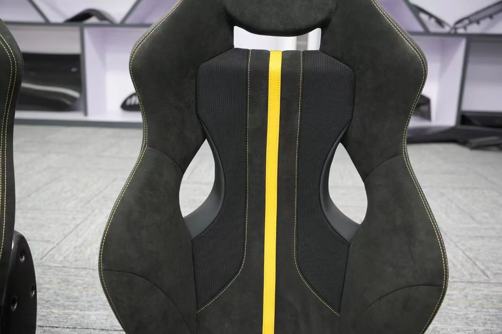 Aero Republic 1:1 Pista-Style Dry Prepreg Carbon Fiber Seat for Ferrari 488 — view 8