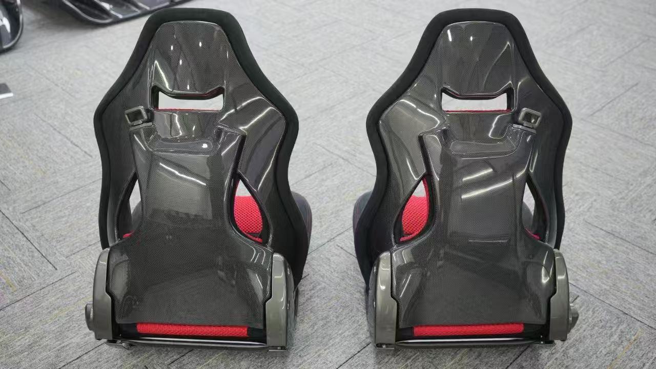 Aero Republic 1:1 Pista-Style Dry Prepreg Carbon Fiber Seat for Ferrari 488 — view 15