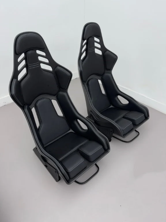 Aero Republic Recaro Podium-Style Dry Prepreg Carbon Fiber Universal Racing Seat — view 4
