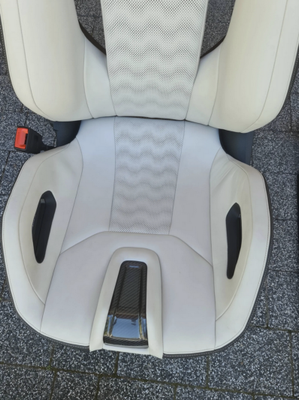 BMW M3 Touring G81 M Carbon Bucket Seats — view 3