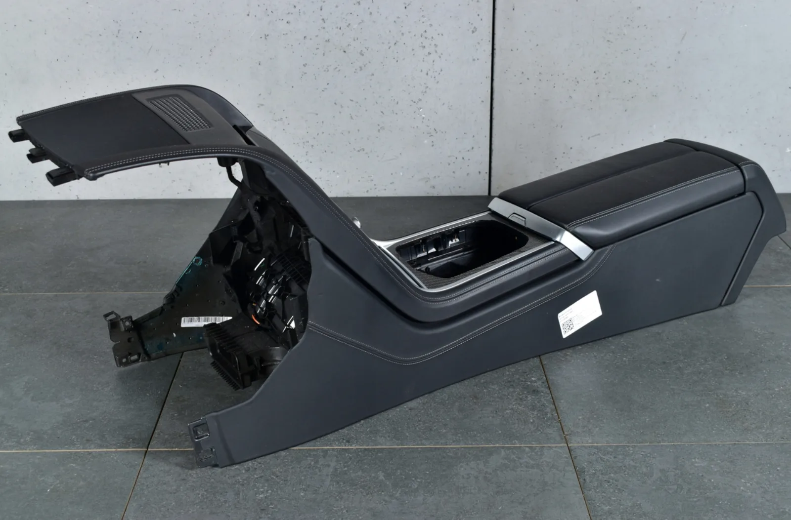 BMW M8 F92 M Carbon Bucket Seats — view 3